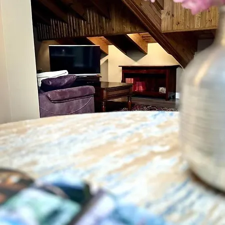 Mas Serra, Casa A Queixans *